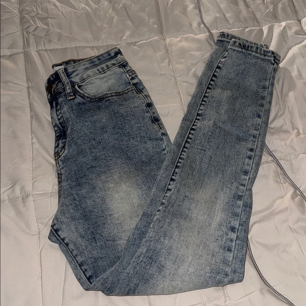 Skinny Jeans - Picture 3 of 5